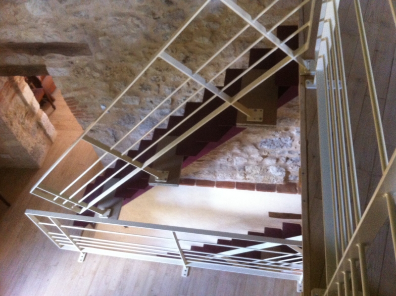 Escalier intérieur métallique "Ethier"