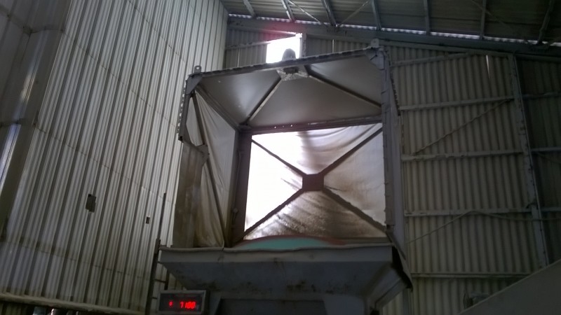 Structure inox habillé de bâche
